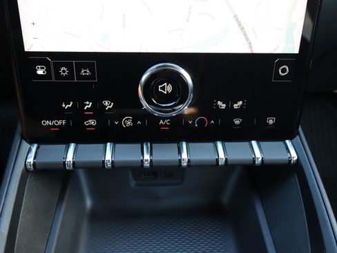 Used 2025 GMC Terrain Elevation AWD/4WD image 27