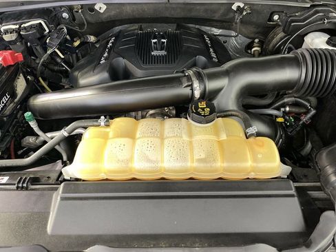 Used 2018 Lincoln Navigator Select AWD/4WD image 36