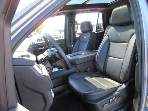 Certified 2024 GMC Yukon Denali AWD/4WD image 19