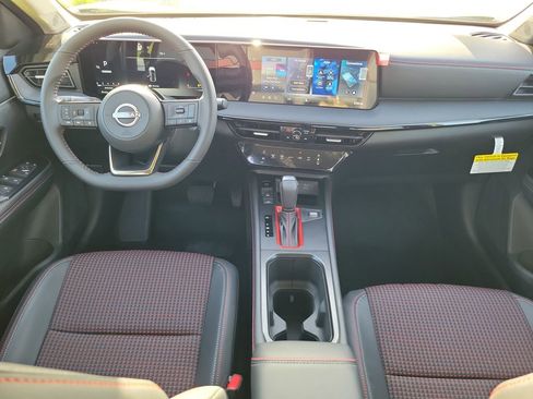 New 2026 Nissan Kicks SR FWD image 7