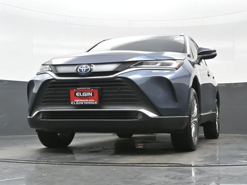 Used 2023 Toyota Venza XLE AWD/4WD image 28