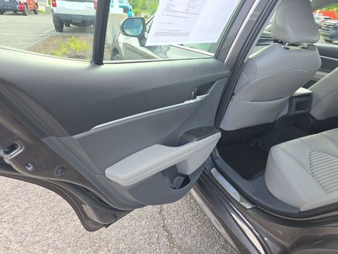 Certified 2023 Toyota Camry SE AWD/4WD image 10