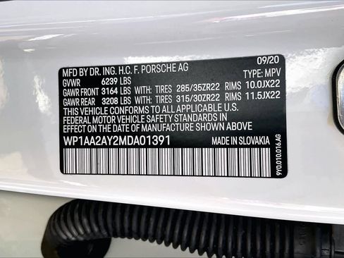 Used 2021 Porsche Cayenne image 19