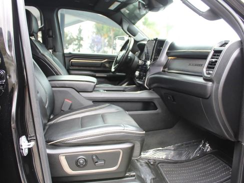Used 2019 RAM 1500 Limited RWD image 10