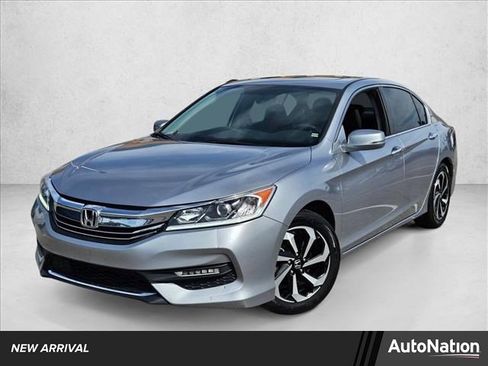 Used 2016 Honda Accord EX image 1