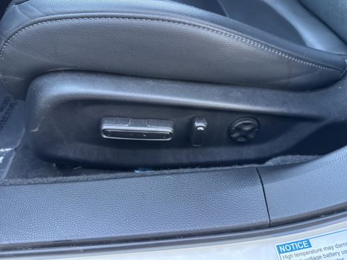 Used 2021 Honda Accord Touring image 6