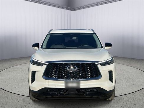 Certified 2023 INFINITI QX60 Luxe w/ Performance Audio Package image 4