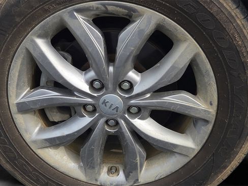 Used 2019 Kia Sedona EX image 36