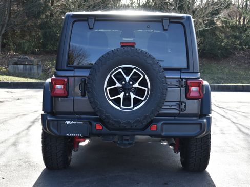 Used 2024 Jeep Wrangler Rubicon image 31