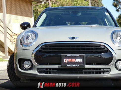 Used 2017 MINI Cooper Clubman FWD image 18