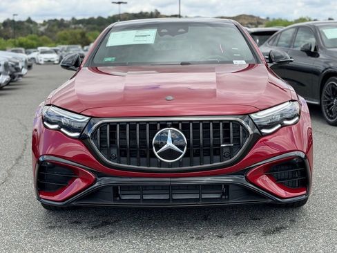 New 2026 Mercedes-Benz E 53 AMG e 4MATIC Sedan image 5