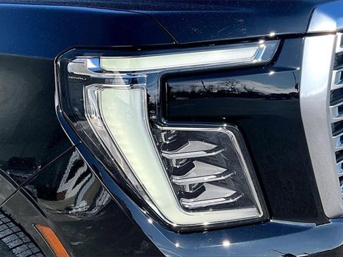 Used 2026 GMC Yukon Denali w/ Denali Reserve Package image 30