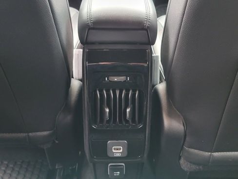 Used 2024 Jeep Compass Trailhawk image 23