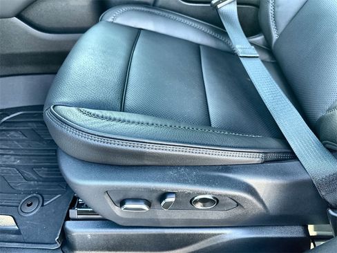 New 2026 GMC Yukon XL Denali w/ Sun & Power Step Package image 25