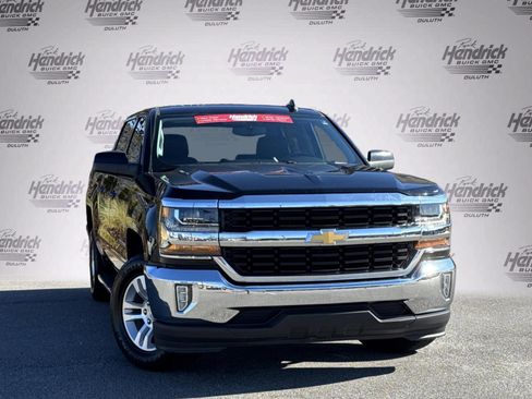 Used 2018 Chevrolet Silverado 1500 LT w/ All Star Edition image 2