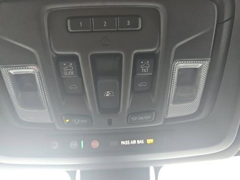 Used 2023 GMC Sierra 3500 AT4 w/ AT4 Premium Plus Package image 22