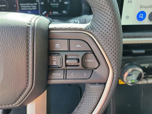 Used 2025 Toyota Tacoma Limited image 19