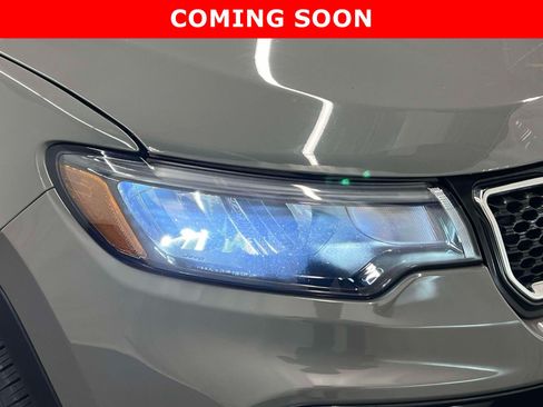 Certified 2023 Jeep Compass Limited AWD/4WD image 9