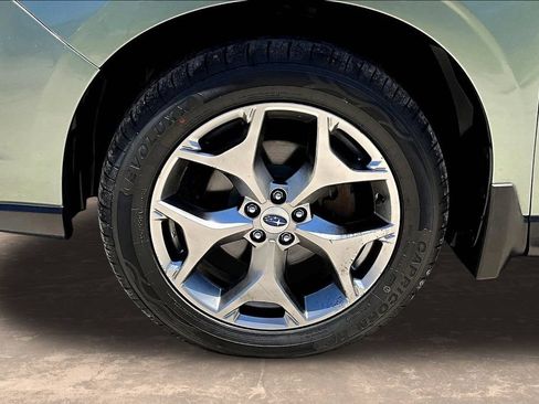Used 2017 Subaru Forester 2.5i Touring AWD/4WD image 33