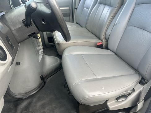 Used 2017 Ford E-350 and Econoline 350 Super Duty w/ Power Windows & Locks Group RWD image 23
