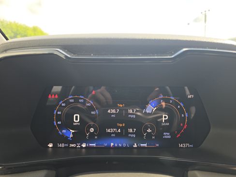 Used 2024 Chevrolet Colorado ZR2 w/ Technology Package AWD/4WD image 22