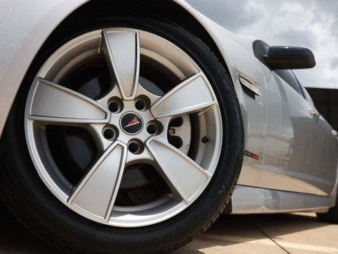 Used 2009 Pontiac G8 GT w/ Premium Package RWD image 37