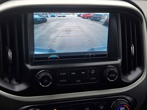 Used 2018 GMC Canyon SLE w/ SLE Convenience Package image 17