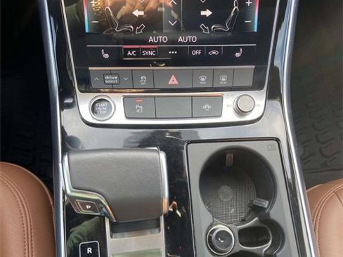 Used 2022 Audi Q7 2.0T Premium image 17