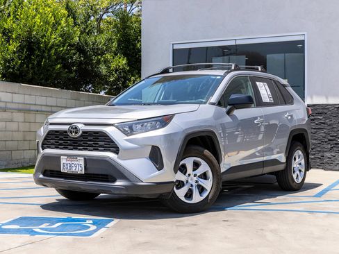 Used 2021 Toyota RAV4 LE w/ Carpet Mat Package (TMS) FWD image 6