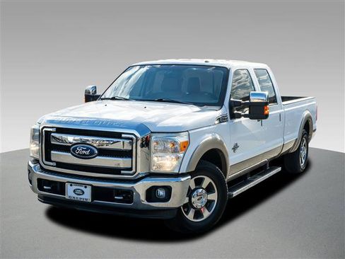 Used 2011 Ford F250 Lariat w/ Lariat Interior Pkg RWD image 1