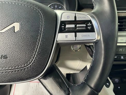 Used 2022 Kia Telluride EX w/ EX Premium Package image 17