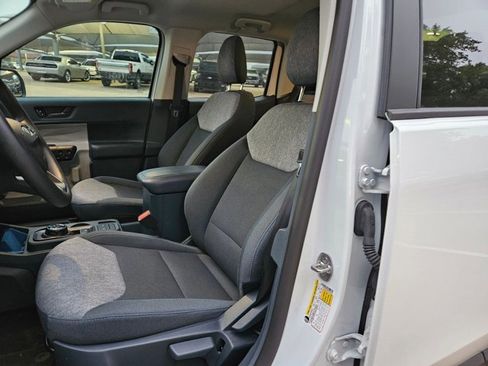 Used 2025 Ford Maverick XLT w/ Equipment Group 302A AWD/4WD image 15