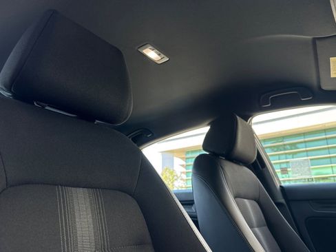 Used 2025 Honda Civic Sport image 16