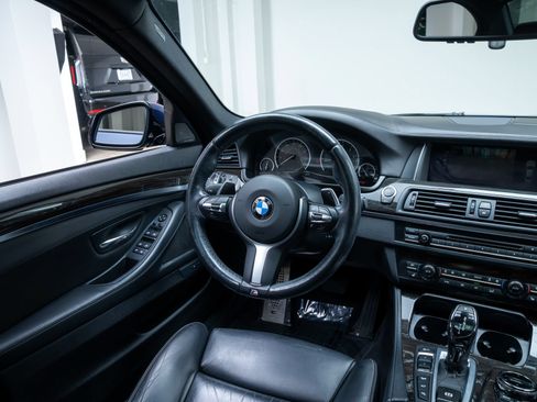 Used 2016 BMW 550i xDrive Sedan AWD/4WD image 10