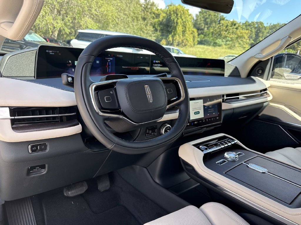 New 2027 Lincoln Navigator Reserve AWD/4WD image 36