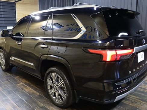 Used 2024 Toyota Sequoia Capstone image 3