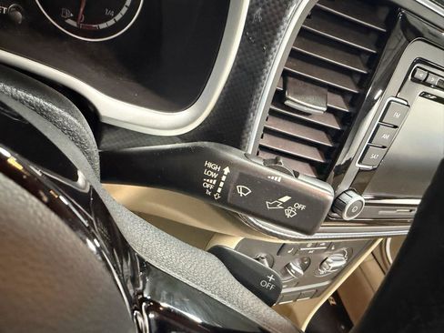 Used 2014 Volkswagen Beetle R-Line image 18