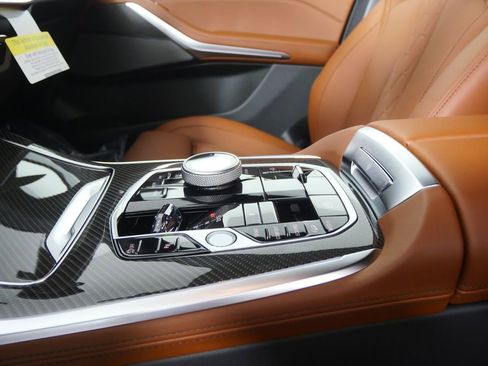 New 2026 BMW X7 M60i AWD/4WD image 24