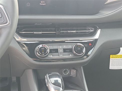 New 2026 Buick Envista Sport Touring w/ Convenience I Package FWD image 27