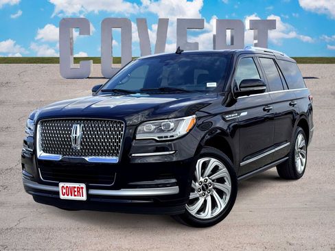 Used 2024 Lincoln Navigator Reserve image 1