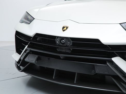 Used 2023 Lamborghini Urus Performante image 14