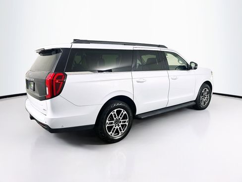Used 2025 Ford Expedition Max Active AWD/4WD image 9