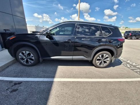 Used 2021 Nissan Rogue SV w/ Premium Package AWD/4WD image 8