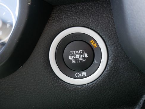 Used 2023 RAM 1500 Big Horn AWD/4WD image 25