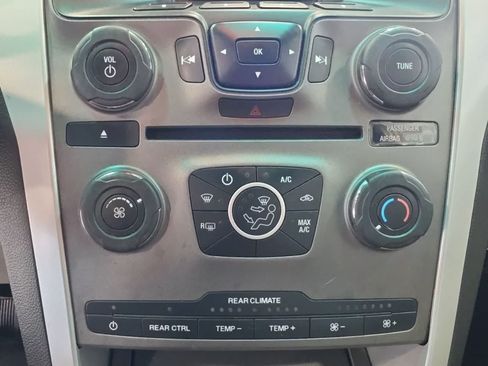Used 2015 Ford Explorer FWD image 22