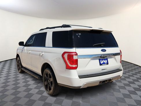 Used 2021 Ford Expedition XLT RWD image 3
