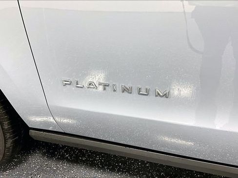 New 2026 Ford Expedition Max Platinum image 11