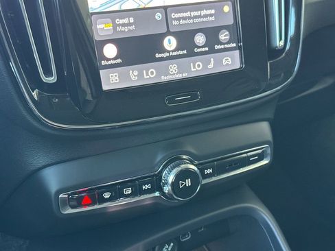 New 2026 Volvo XC40 B5 Ultra w/ Climate Package image 20