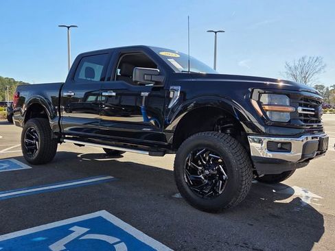 Used 2024 Ford F150 XLT image 15