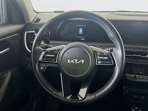Used 2025 Kia Seltos S image 18